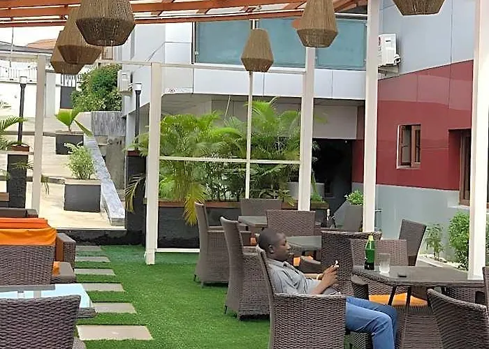 Damjay Hotel&Suites